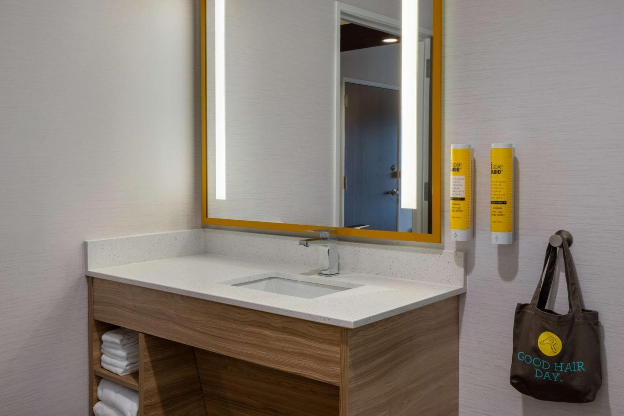 Tru By Hilton Ankeny Hotel Buitenkant foto