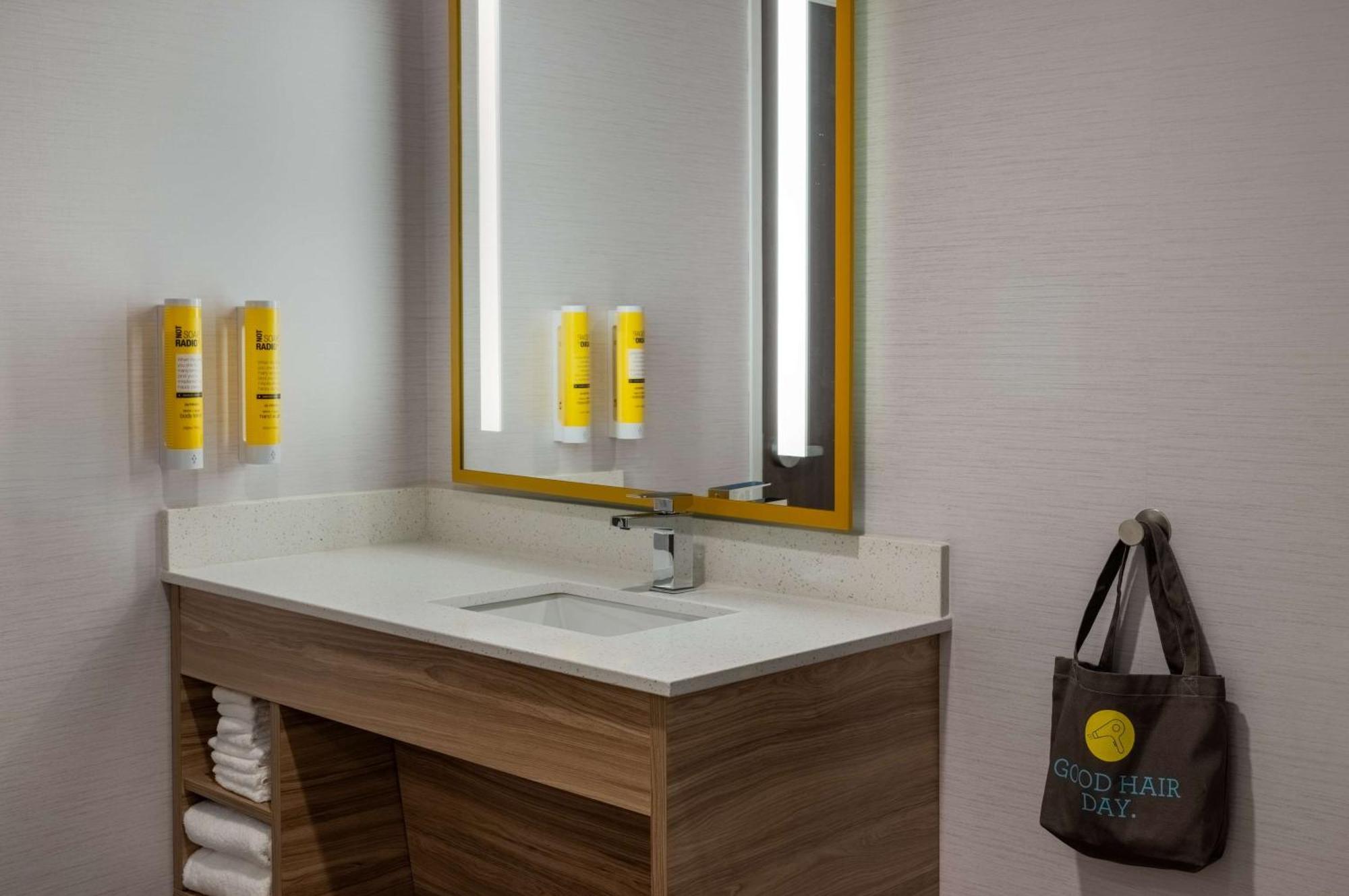 Tru By Hilton Ankeny Hotel Buitenkant foto